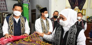 Gubernur Khofifah Ajak Masyarakat Belanja dan Memakai Produk Dalam Negeri, Menguatkan Arahan Presiden Jokowi Terkait GN BBI