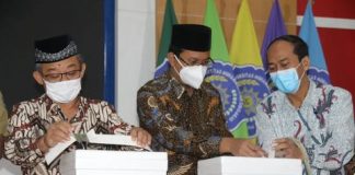 Umsida Ekspor Perdana Tanaman Hias Ke Amerika, Gus Muhdlor Berikan Apresiasi Positif