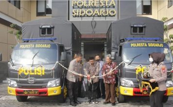 Jaga Kamtibmas Tetap Kondusif, Pemkab Sidoarjo Bantu Polresta Sidoarjo 2 Truk Operasional