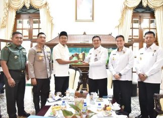 Bupati Gus Muhdlor Terima Kunjungan Tim Setjen Wantannas RI, Bahas Kesiapan Menghadapi Pemilu 2024