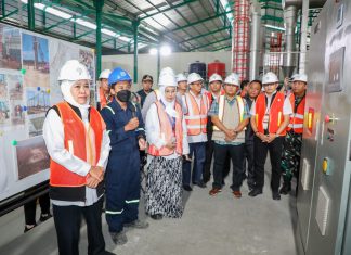PPSLB3 BUMD Pemprov Jatim Siap Dioperasionalkan, Gubernur Khofifah Ingin Ini Jadi Solusi Atasi Masalah Limbah B3 di Jawa Timur PPSLB3 BUMD Pemprov Jatim Siap Dioperasionalkan, Gubernur Khofifah Ingin Ini Jadi Solusi Atasi Masalah Limbah B3 di Jawa Timur