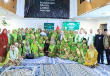 Lantik Pengurus PCI Muslimat NU UK, Khofifah Ajak Ikut Andil Merawat Jagat dan Membangun Peradaban Lantik Pengurus PCI Muslimat NU UK, Khofifah Ajak Ikut Andil Merawat Jagat dan Membangun Peradaban