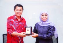 Sukses Merangkul Elemen Masyarakat dan Memajukan Pembangunan di Jawa Timur, PSMTI Dukung Khofifah Maju Kembali di Pilgub Jatim 2024 Sukses Merangkul Elemen Masyarakat dan Memajukan Pembangunan di Jawa Timur, PSMTI Dukung Khofifah Maju Kembali di Pilgub Jatim 2024