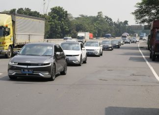 Jamin Keamanan dan Kenyamanan Pelanggan, Hyundai Ajak Pemilik IONIQ 5 dan IONIQ 6 Lakukan Pembaruan Software pada Komponen Integrated Charge Control Unit (ICCU) Jamin Keamanan dan Kenyamanan Pelanggan, Hyundai Ajak Pemilik IONIQ 5 dan IONIQ 6 Lakukan Pembaruan Software pada Komponen Integrated Charge Control Unit (ICCU) (foto : ist)