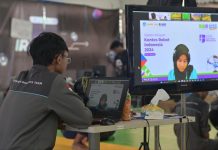 Sabet Enam Juara, Tim Robot ITS Berjaya di KRI 2024 Wilayah II Anggota tim Rivone ITS saat menjalani KRI 2024 Wilayah II secara daring (foto : ist)