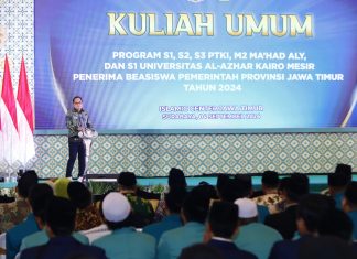 Beri Arahan 823 Penerima Beasiswa Pemprov Jatim, Pj. Gubernur Adhy Tekankan Kualitas SDM Profesional dan Agamis Beri Arahan 823 Penerima Beasiswa Pemprov Jatim, Pj. Gubernur Adhy Tekankan Kualitas SDM Profesional dan Agamis (foto : ist)