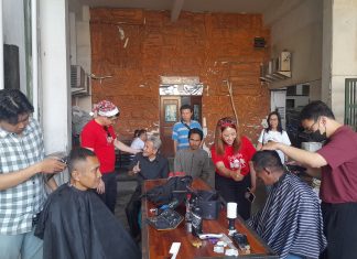 Berbagi Kasih di Momen Natal, Premier Place Hotel Kunjungi Pondok Pemulihan Lansia dan ODGJ Berbagi Kasih di Momen Natal, Premier Place Hotel Kunjungi Pondok Pemulihan Lansia dan ODGJ (foto : ist)