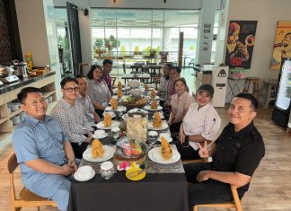 favehotel Sidoarjo Ajak Seluruh Departemen Diskusi Solutif Lewat Kegiatan GM Table favehotel Sidoarjo Ajak Seluruh Departemen Diskusi Solutif Lewat Kegiatan GM Table (foto : ist)