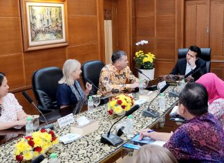 Wagub Emil Apresiasi HAEJ Sebagai Teladan Kolaborasi dan Dedikasi Lintas Negara Wagub Emil Apresiasi HAEJ Sebagai Teladan Kolaborasi dan Dedikasi Lintas Negara (foto : ist)