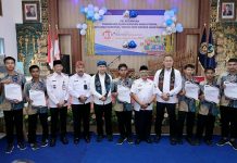 Wagub Jatim Emil Dardak Serahkan SK Pengurangan Masa Pidana Bagi 121 Anak Binaan LPKA Kelas I Blitar Wagub Jatim Emil Dardak Serahkan SK Pengurangan Masa Pidana bagi 121 Anak Binaan LPKA Kelas I Blitar (foto : ist)