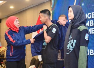 Iringi Langkah Juang Siswa SMK Jatim, Gubernur Khofifah Optimis Jawa Timur Hattrick Juara Umum LKS Dikmen Tingkat Nasional 2025 Iringi Langkah Juang Siswa SMK Jatim, Gubernur Khofifah Optimis Jawa Timur Hattrick Juara Umum LKS Dikmen Tingkat Nasional 2025 (foto : ist)