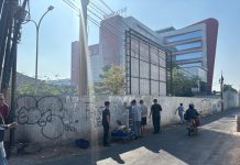 Gang di Pucang Sidoarjo Kini Lebih Bersih, 25 Staf Hotel Lakukan Aksi Cat Tembok Gang di Pucang Sidoarjo Kini Lebih Bersih, 25 Staf Hotel Lakukan Aksi Cat Tembok (foto : ist)
