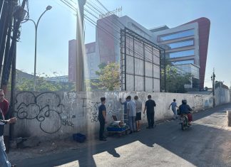 Gang di Pucang Sidoarjo Kini Lebih Bersih, 25 Staf Hotel Lakukan Aksi Cat Tembok Gang di Pucang Sidoarjo Kini Lebih Bersih, 25 Staf Hotel Lakukan Aksi Cat Tembok (foto : ist)