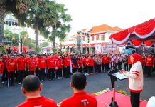 Gubernur Khofifah Berangkatkan 361 Tim Ekspedisi 80 Arjuno, Ajak Rawat Nasionalisme Lewat Kibaran Bendera Merah Putih dan Konservasi Alam