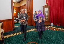 Sambut FESYAR 2025, Gubernur Khofifah Optimis Akselerasi Ekonomi Syariah dari Jawa Timur untuk Indonesia Makin Signifikan