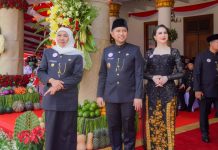 Pimpin Upacara Hari Jadi ke-80 Provinsi Jawa Timur, Gubernur Khofifah Ajak Masyarakat Perkuat Semangat “JATIM BISA”