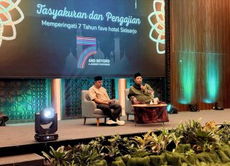 Seven and Beyond : fave hotel Sidoarjo Rayakan Anniversary ke-7 dengan Pengajian dan Aksi Sosial di Bulan Ramadan