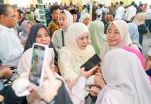 Antusiasme Warga Tak Surut di Hari Terakhir Riyayan Idul Fitri 1447 H di Kediaman Gubernur Khofifah