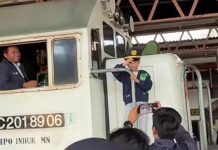 Viral Momen Hangat Bocah Berfoto di Lokomotif Kereta, Pengunggah Video Ungkap Awalnya Hanya Iseng untuk Update Instagram Story