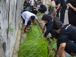 Peringati Hari Bumi, Hotel Neo+ Waru Sidoarjo Lakukan Aksi Bersih-Bersih Sampah