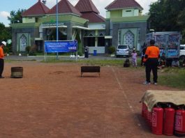 CSR Bogasari Latih Warga Perumahan di Sidoarjo Atasi Bencana Kebakaran
