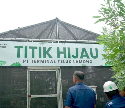 Komitmen Pelabuhan Berkelanjutan : Terminal Teluk Lamong Luncurkan Green House Titik Hijau dan Terima Tanaman Langka dari Kebun Raya Purwodadi