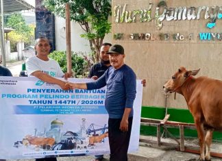 PT Terminal Teluk Lamong Laksanakan Program Pelindo Berbagi Hewan Kurban, 12 Sapi dan 21 Kambing Buat Masyarakat Sekitarnya