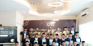 PLN Gelar Wisuda Mahasantri PeTIK Jombang, Wujudkan Generasi Unggul dari Amanah Zakat