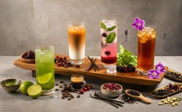 Ren & Reina Akan Menemani Tamu Menikmati Japanese Street Food di fave hotel Sidoarjo