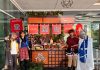 Cosplayer Jadi Jembatan Pengalaman Makanan Khas Jepang di fave hotel Sidoarjo