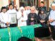 Gubernur Khofifah, Menteri PPPA dan Sesdirjen Layanan Haji Lepas Jenazah Kepala Asrama Haji Surabaya Hj Fentin Istifa’iyah Menuju Peristirahatan Terakhir