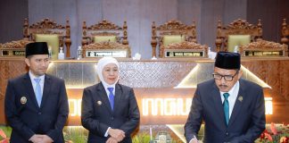 Raperda P-APBD 2026 Jatim Resmi Disetujui: Gubernur Khofifah Pastikan Anggaran Fokus Turunkan Kemiskinan, Perluas Lapangan Kerja dan Tingkatkan Produktivitas Masyarakat