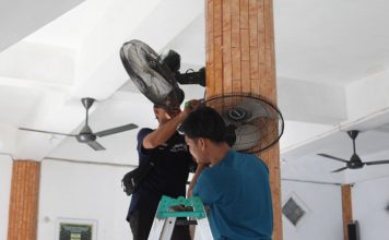 Aston Sidoarjo bersama Kodim 0816 dan MBM Service Gelar CSR Bersih-Bersih Masjid Baitul Mujtahidin Sidoarjo